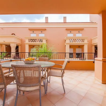B27 - Luzbay 2 Bed Apartment Exterior photo