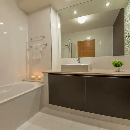 B27 - Luzbay 2 Bed Apartment Exterior photo