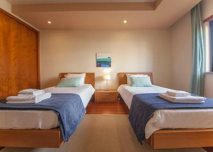 B27 - Luzbay 2 Bed Apartment
